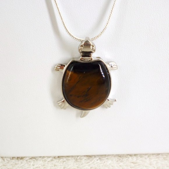 Sea Turtle Pendant Necklace Tiger's Eye & Silver Plate 22" Chain Mint NWOT M578 - Picture 2 of 5